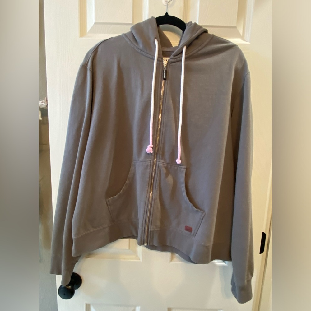 Peace love World- zip up hoodie